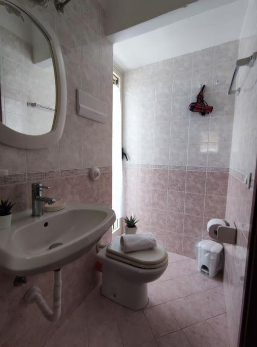 Casa Vacanze U Curtigghiu 切法卢 外观 照片