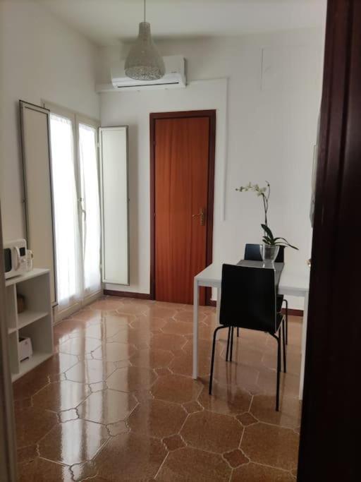 Casa Vacanze U Curtigghiu 切法卢 外观 照片